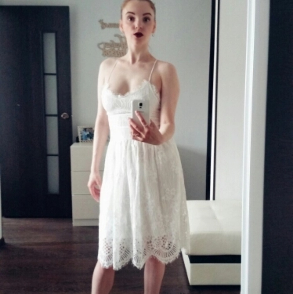 New arrivals!!! White summer lace up dress - Picture 3 of 6